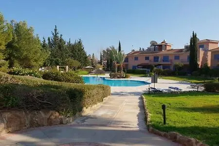Limnaria - Luxurious, Spacious 3 Bed With Pool Views Apartment Paphos